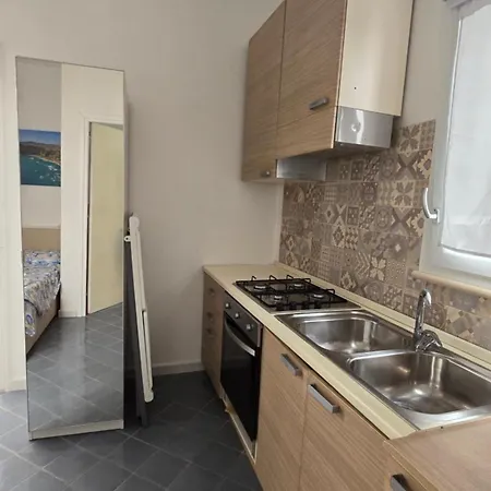 Guest house La Casa Di Giuliana Piano Terra Con Cucina E Lavatrice Ischia