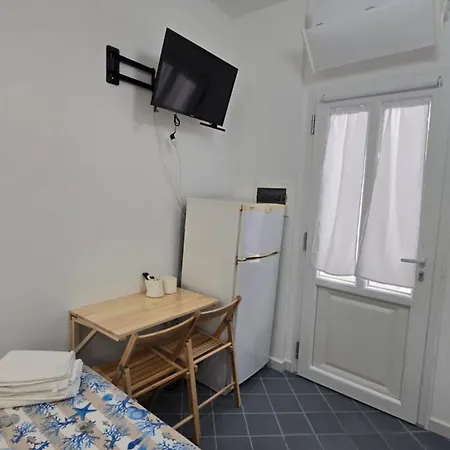 La Casa Di Giuliana Piano Terra Con Cucina E Lavatrice